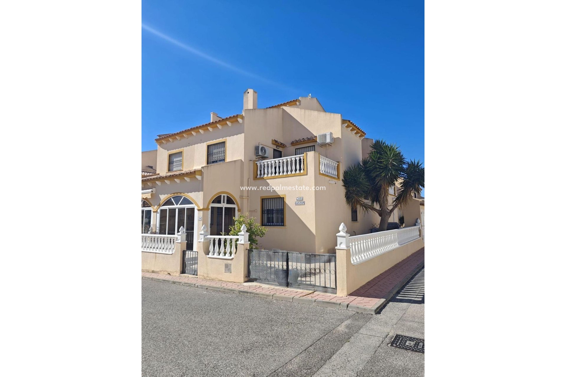 Reventa - Casa Adosada -
Orihuela Costa - La Florida