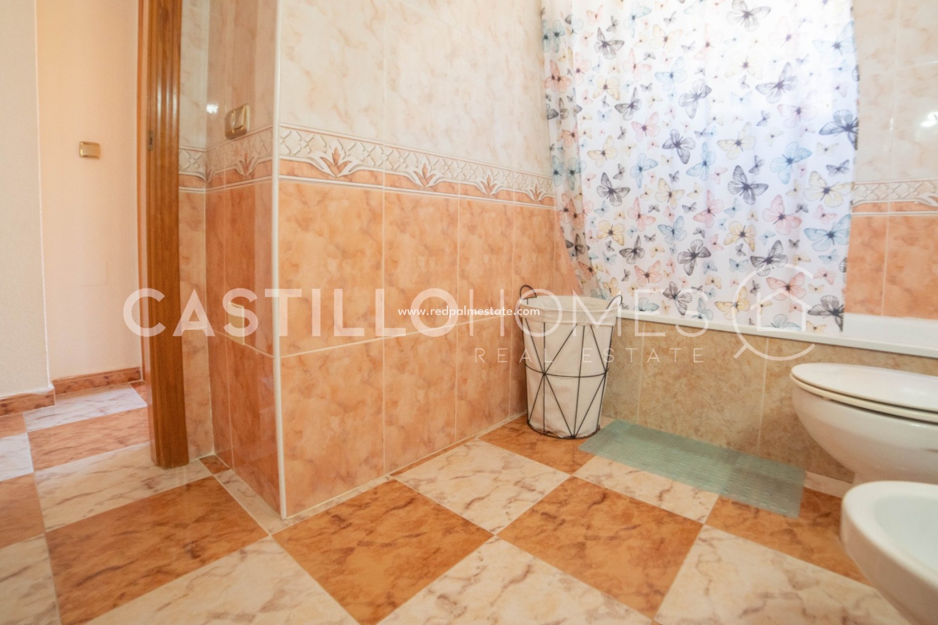 Reventa - Casa Adosada -
Orihuela Costa - La Regia