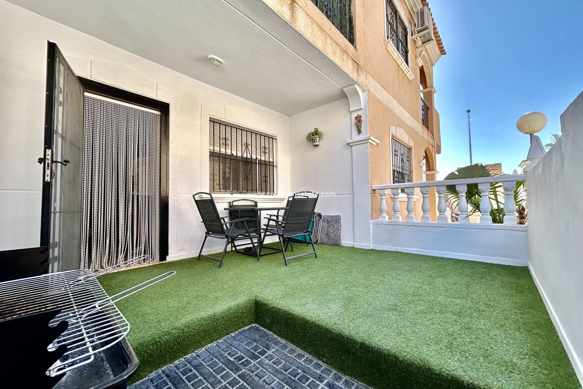 Reventa - Casa Adosada -
Orihuela Costa - La Zenia