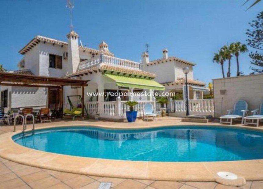 Reventa - Casa Adosada -
Orihuela Costa - La Zenia