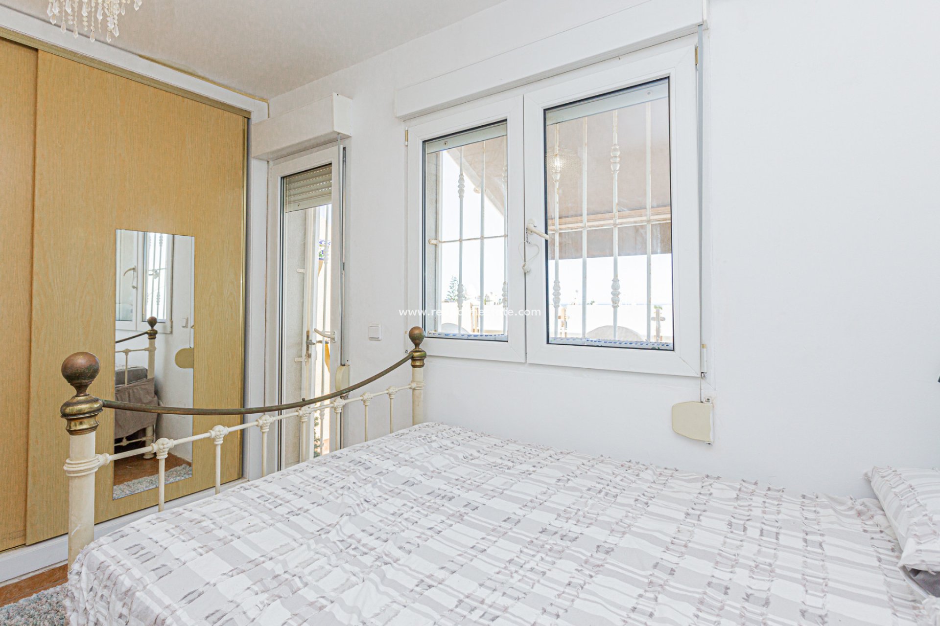 Reventa - Casa Adosada -
Orihuela Costa - La Zenia