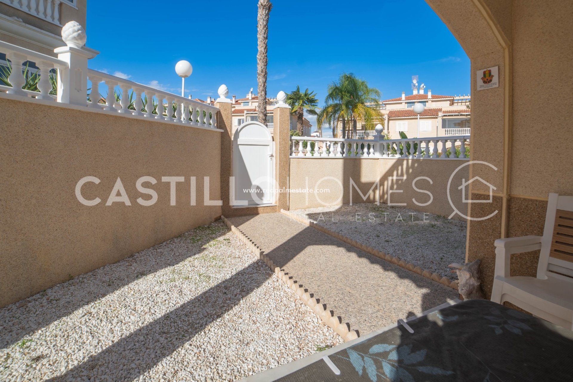 Reventa - Casa Adosada -
Orihuela Costa - La Zenia