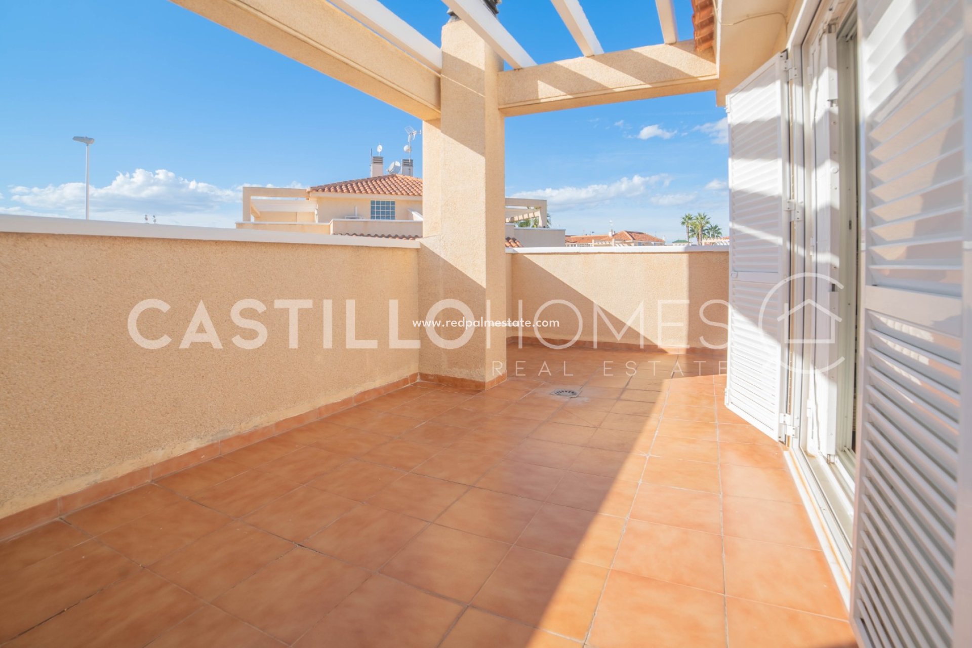 Reventa - Casa Adosada -
Orihuela Costa - La Zenia