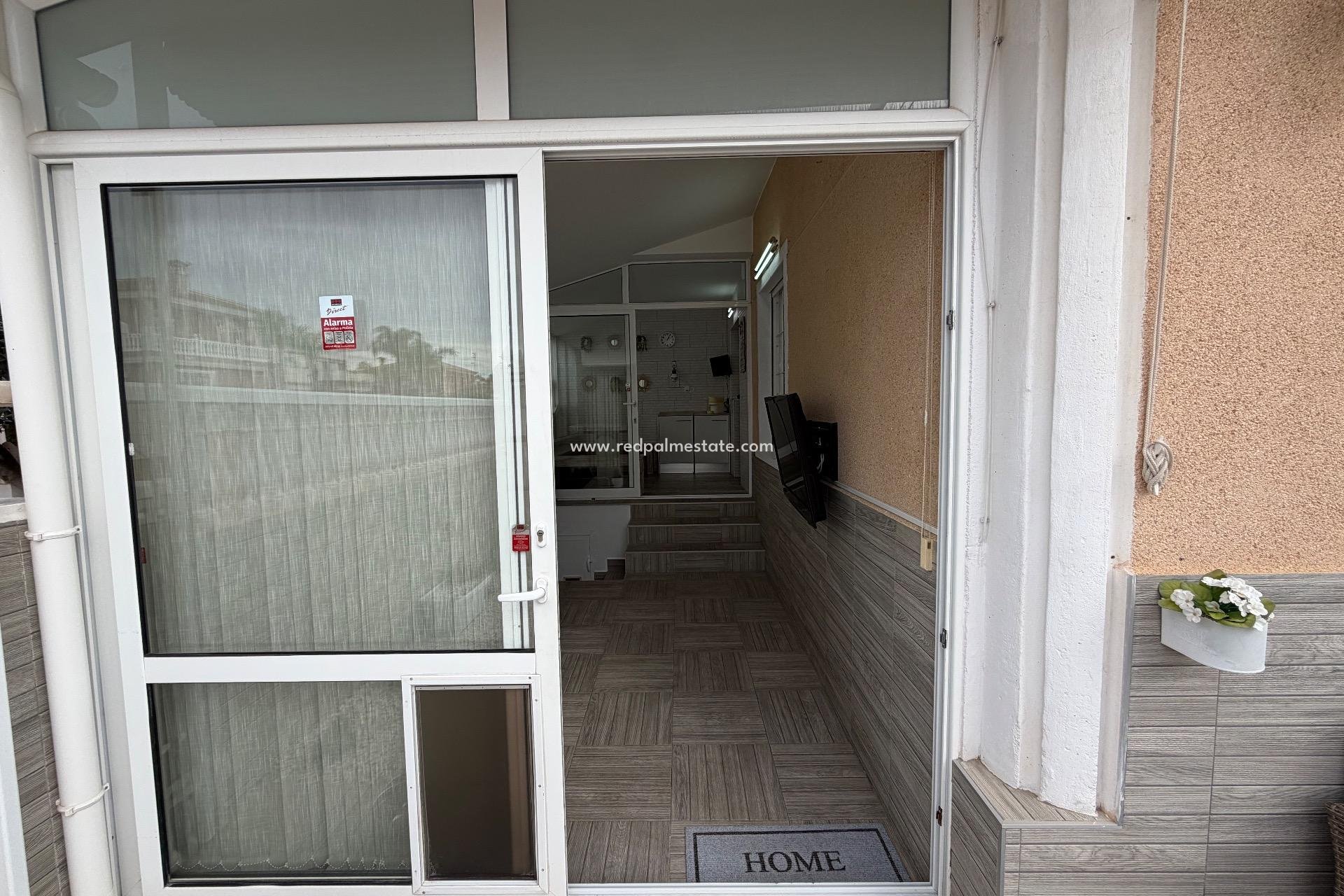 Reventa - Casa Adosada -
Orihuela Costa - La Zenia