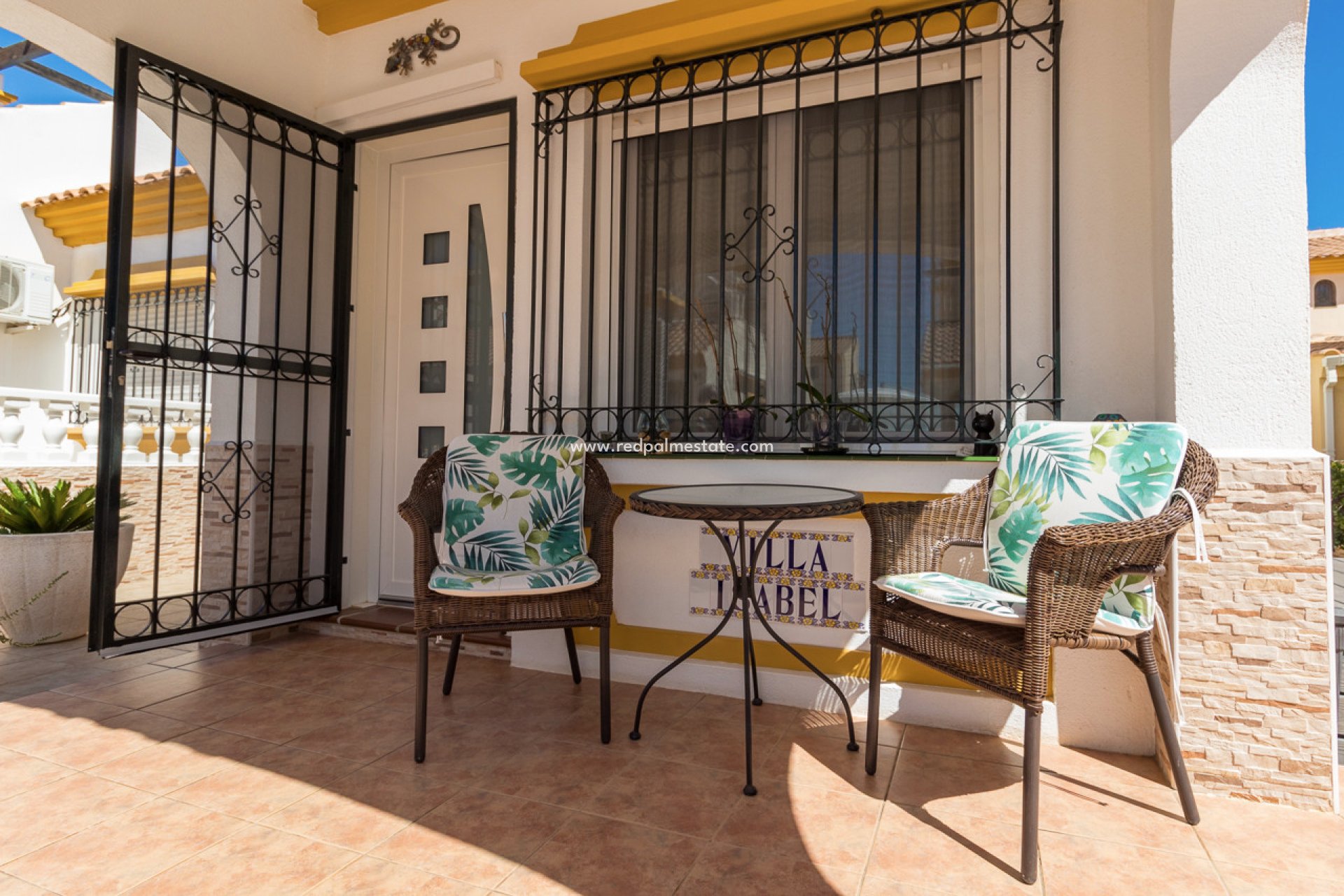 Reventa - Casa Adosada -
Orihuela Costa - La Zenia