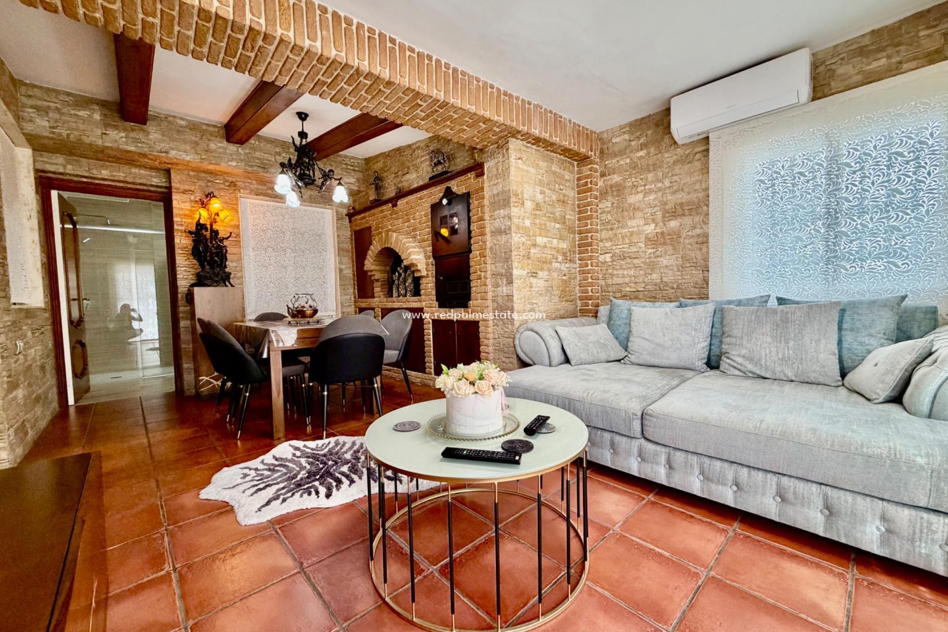Reventa - Casa Adosada -
Orihuela Costa - La Zenia