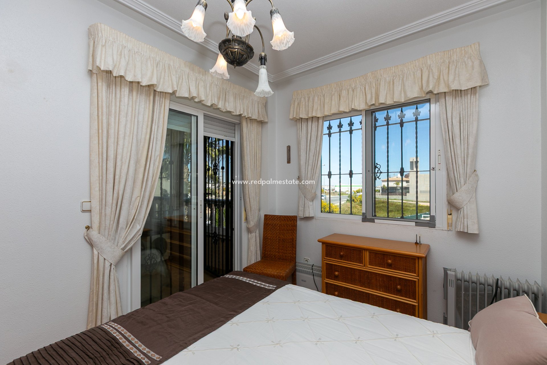 Reventa - Casa Adosada -
Orihuela Costa - La Zenia