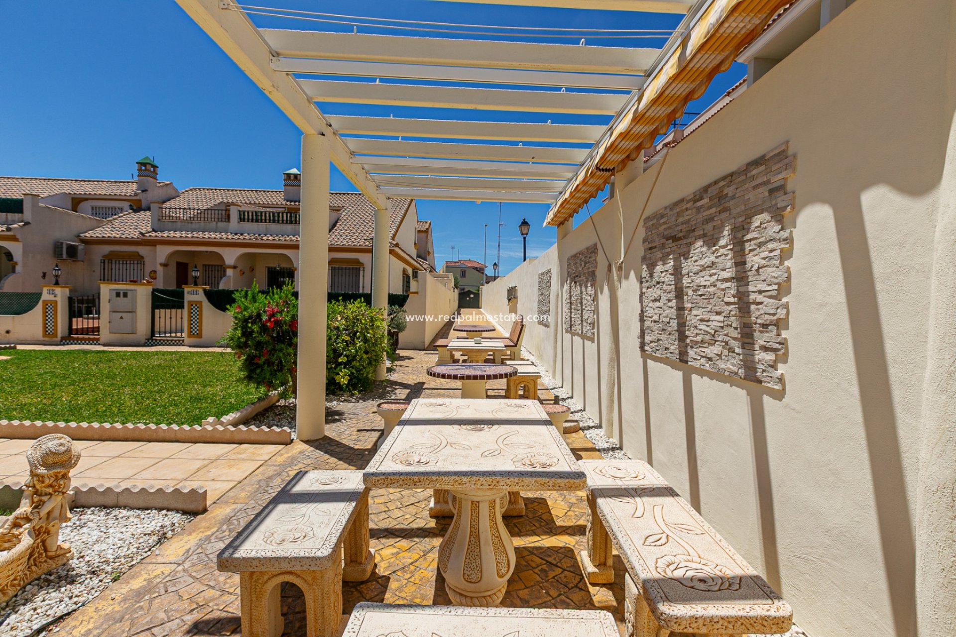 Reventa - Casa Adosada -
Orihuela Costa - La Zenia
