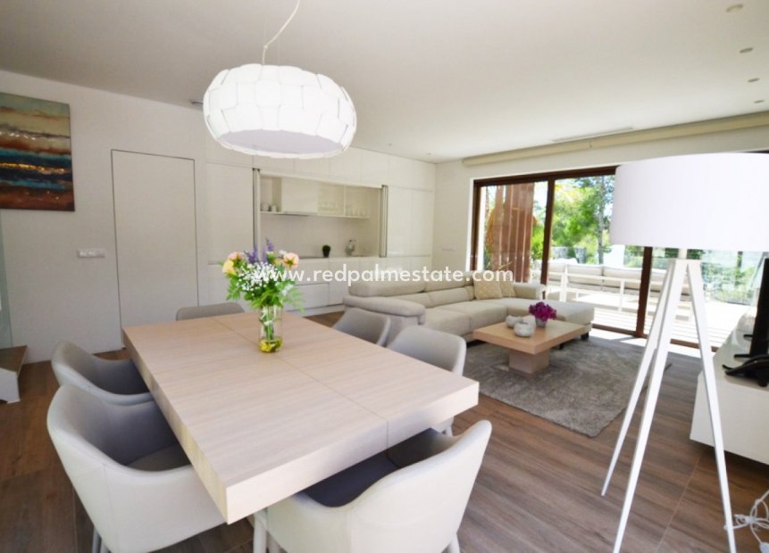 Reventa - Casa Adosada -
Orihuela Costa - Las Colinas Golf