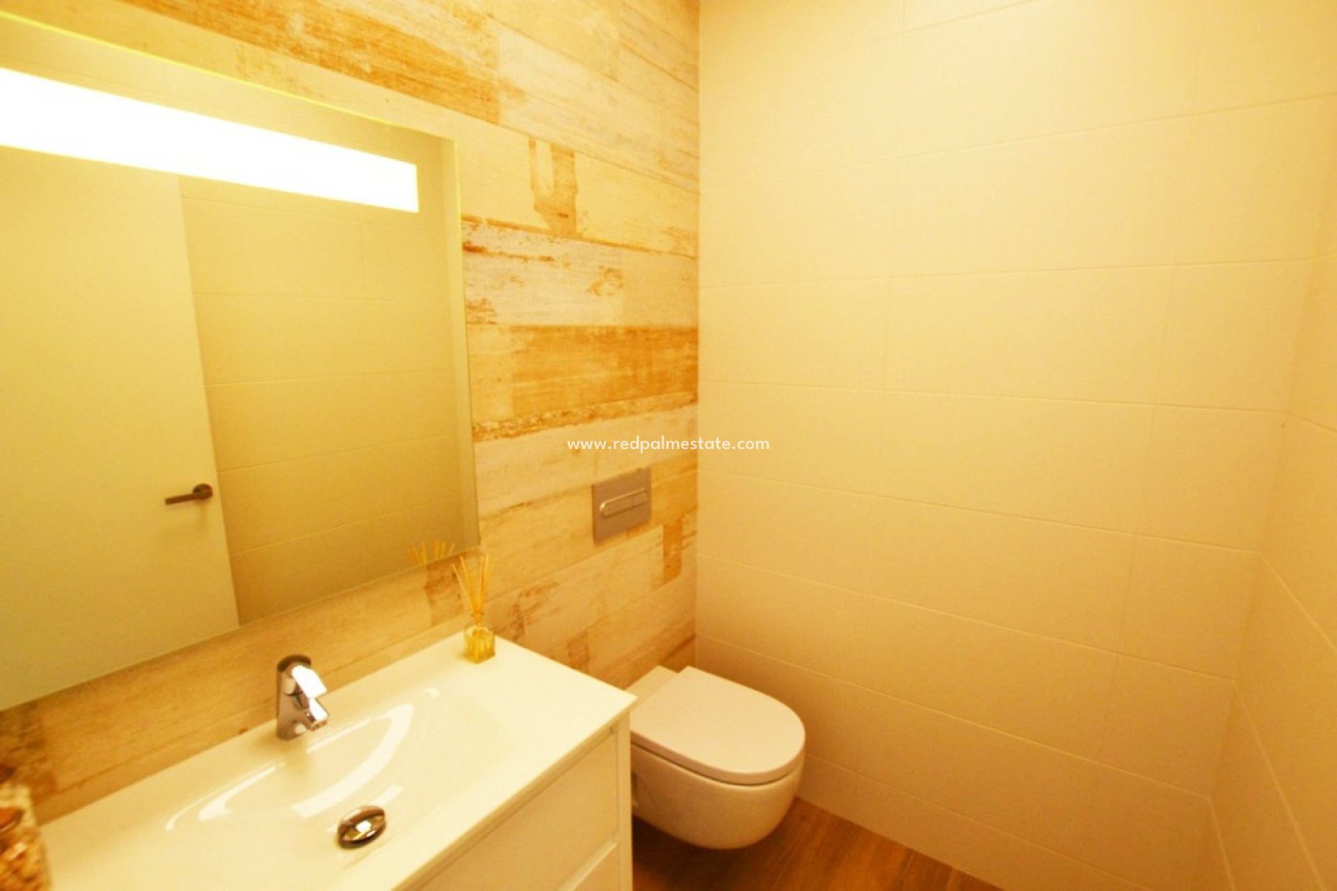 Reventa - Casa Adosada -
Orihuela Costa - Las Colinas Golf