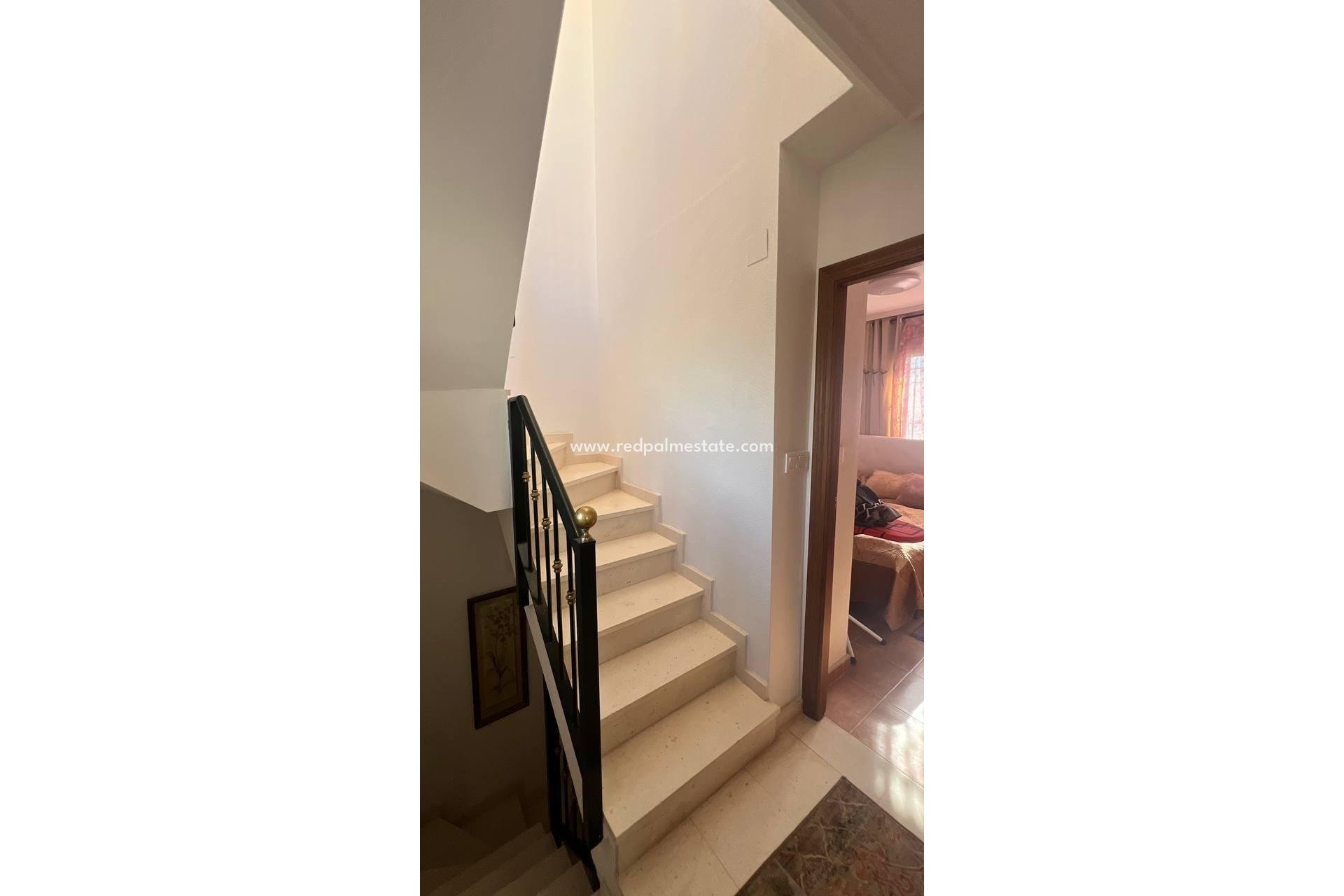 Reventa - Casa Adosada -
Orihuela Costa - Los Almendros-la Florida