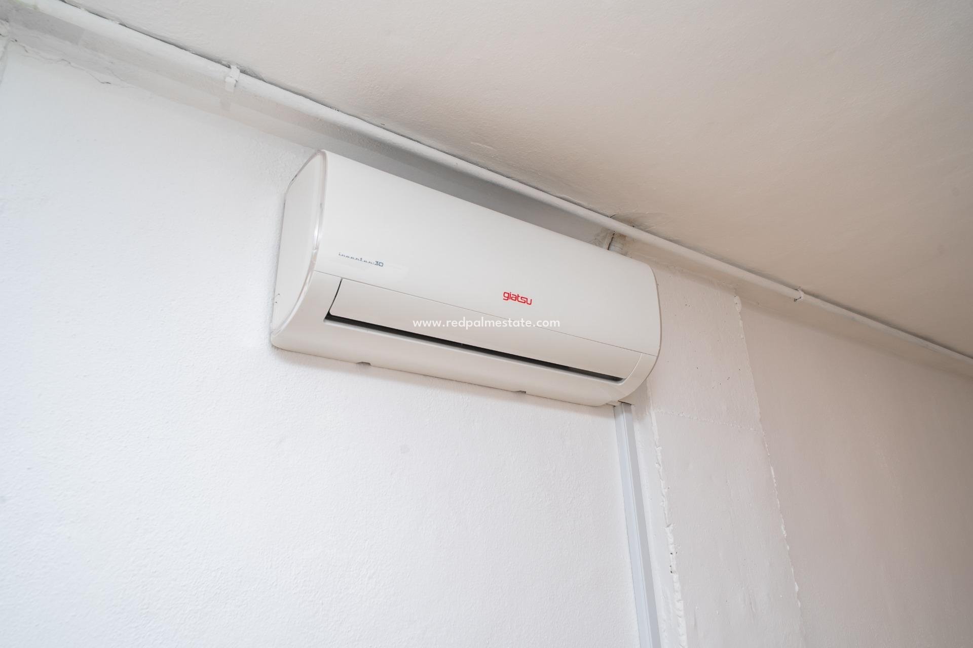 Reventa - Casa Adosada -
Orihuela Costa - Los Almendros-la Florida