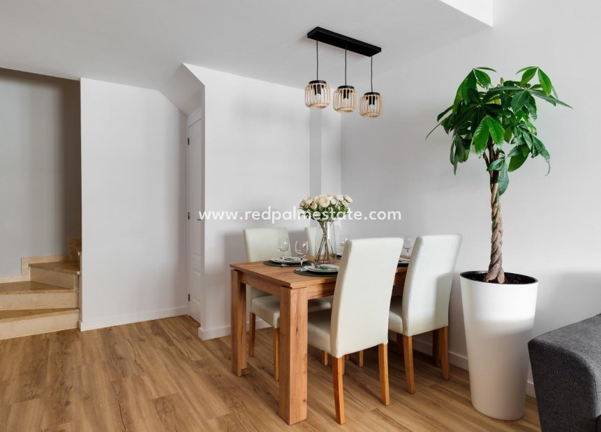 Reventa - Casa Adosada -
Orihuela Costa - Los balcones