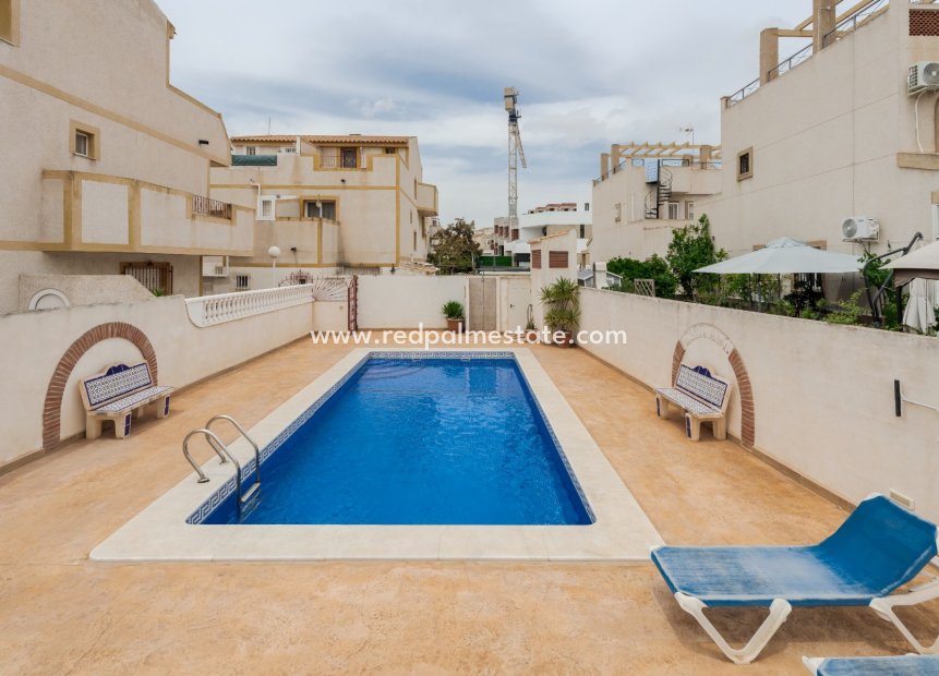Reventa - Casa Adosada -
Orihuela Costa - Los balcones