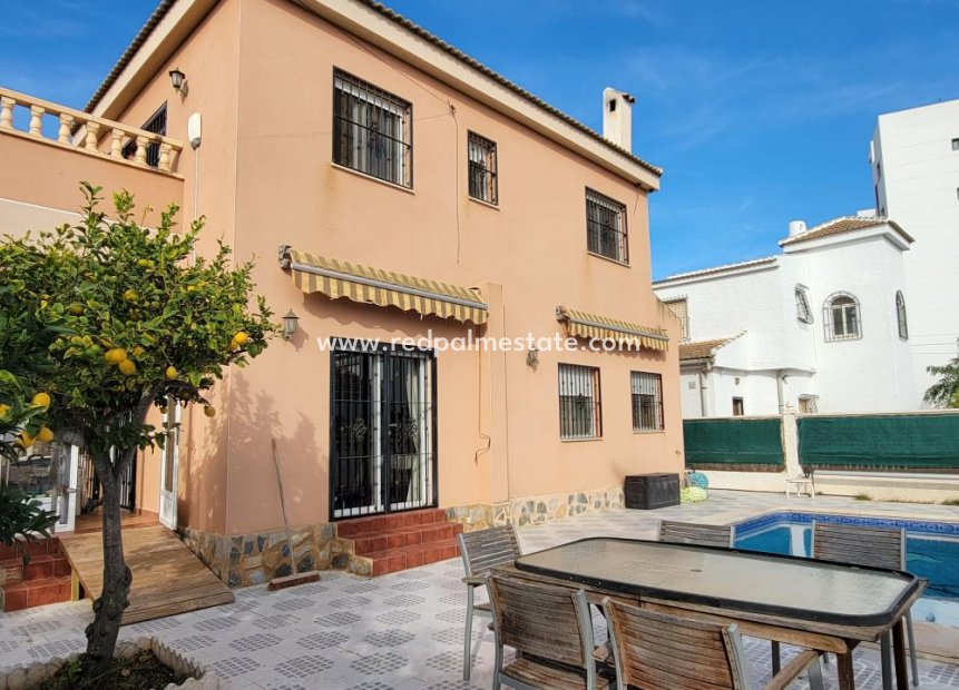 Reventa - Casa Adosada -
Orihuela Costa - Mil Palmeras