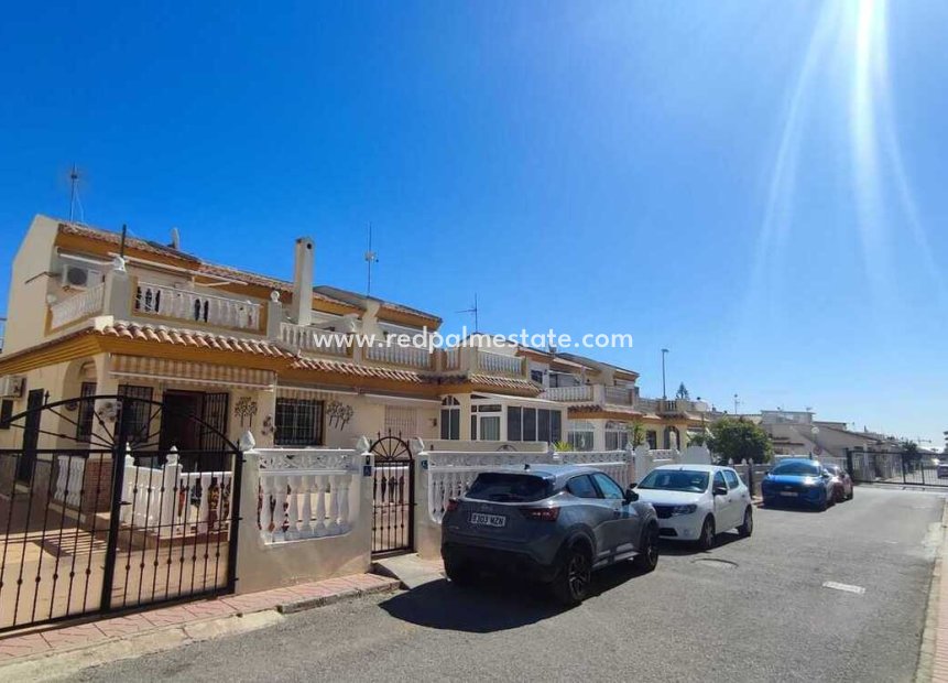 Reventa - Casa Adosada -
Orihuela Costa - Playa Flamenca
