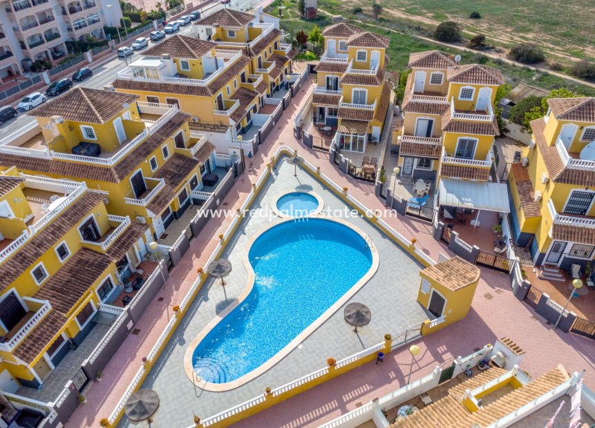 Reventa - Casa Adosada -
Orihuela Costa - Playa Flamenca