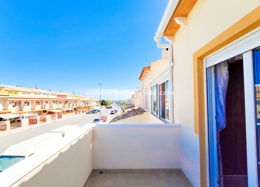 Reventa - Casa Adosada -
Orihuela Costa - Playa Flamenca