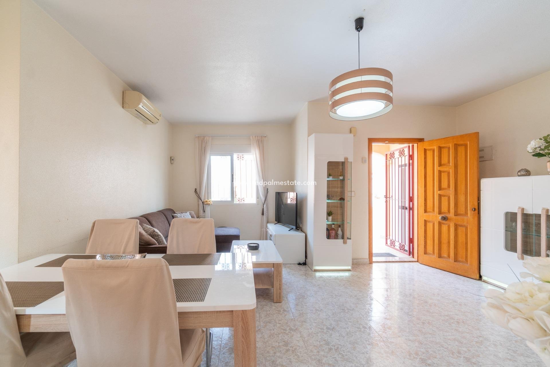 Reventa - Casa Adosada -
Orihuela Costa - Playa Flamenca