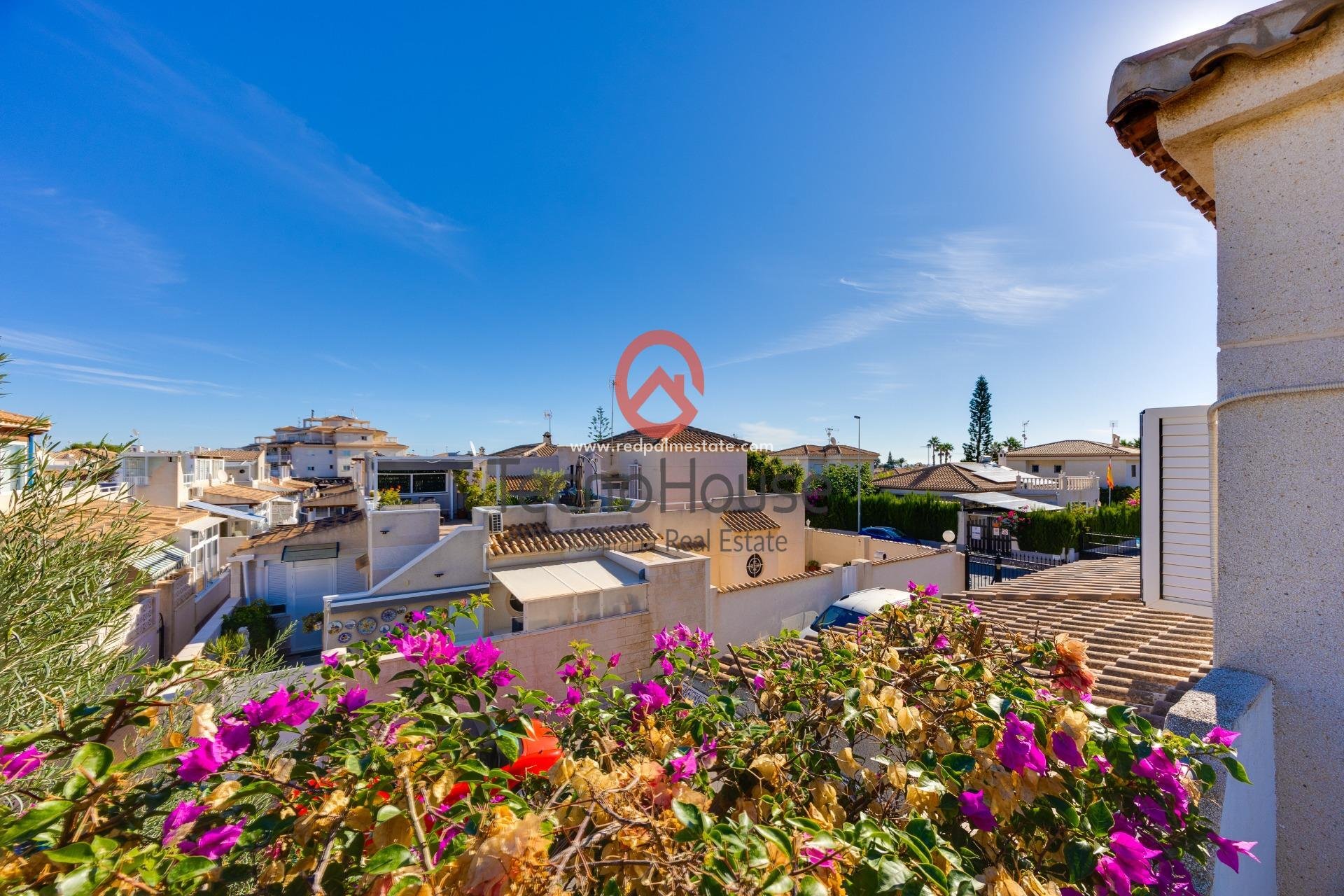 Reventa - Casa Adosada -
Orihuela Costa - Playa Flamenca