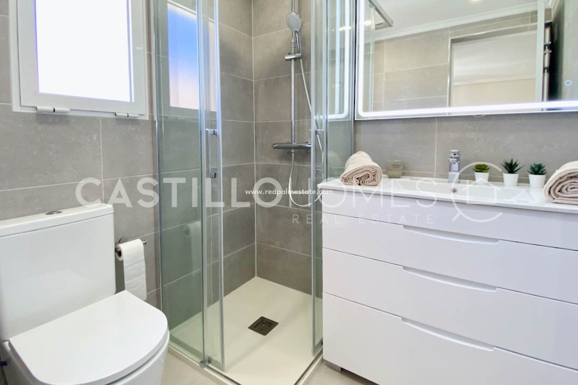 Reventa - Casa Adosada -
Orihuela Costa - Playa Flamenca