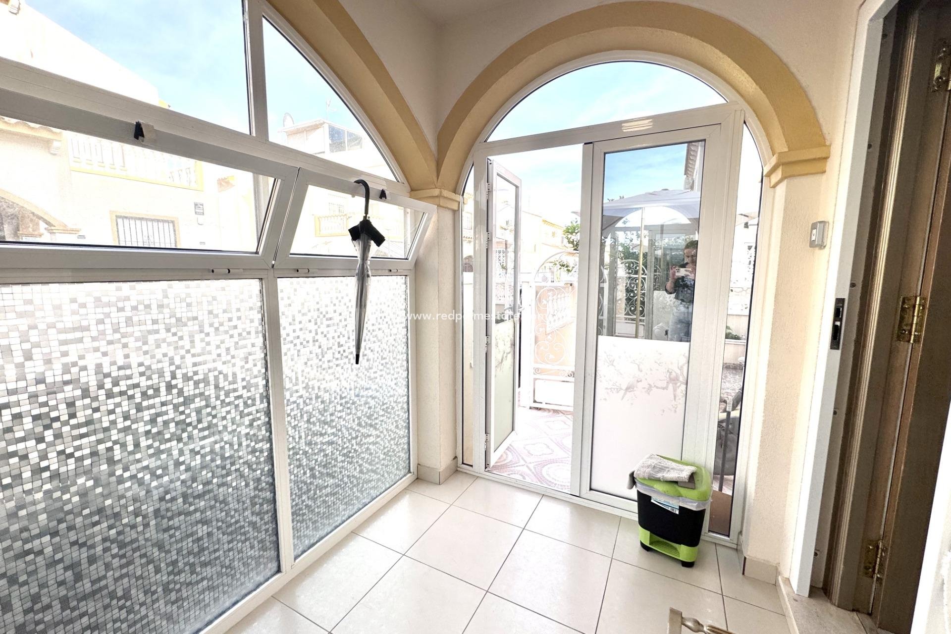 Reventa - Casa Adosada -
Orihuela Costa - Playa Flamenca