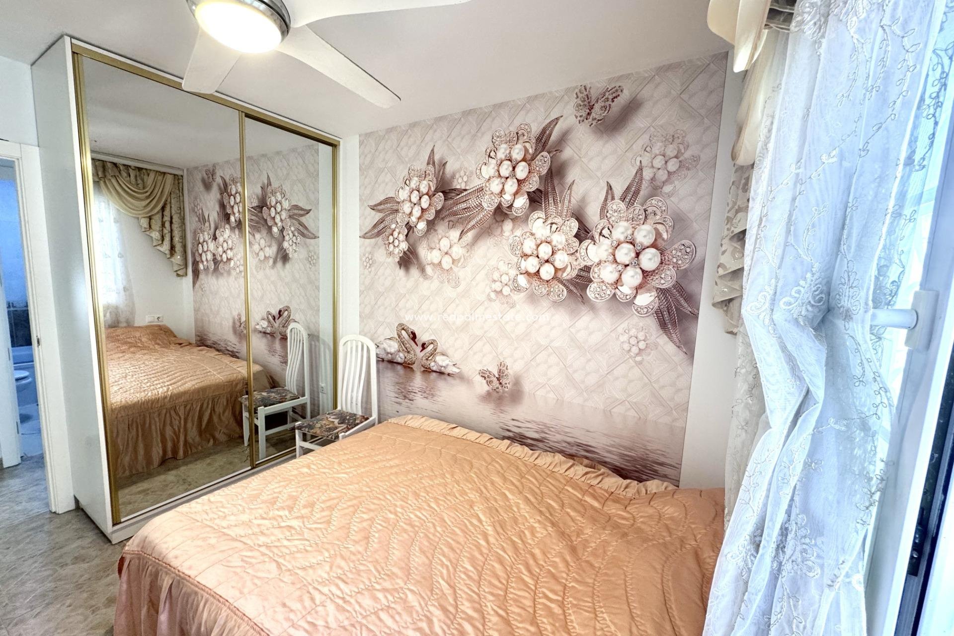 Reventa - Casa Adosada -
Orihuela Costa - Playa Flamenca