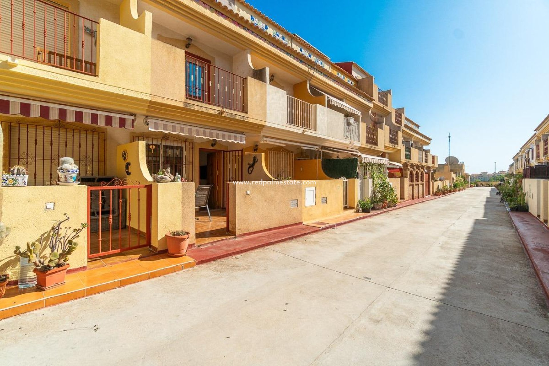 Reventa - Casa Adosada -
Orihuela Costa - Playa Flamenca