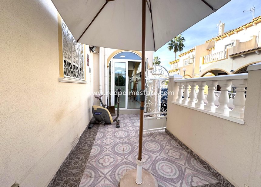 Reventa - Casa Adosada -
Orihuela Costa - Playa Flamenca