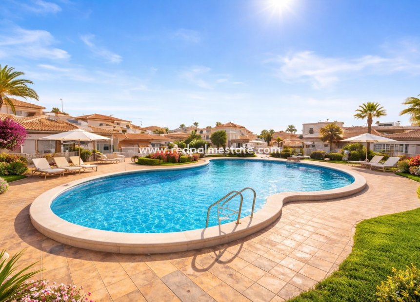 Reventa - Casa Adosada -
Orihuela Costa - Playa Flamenca