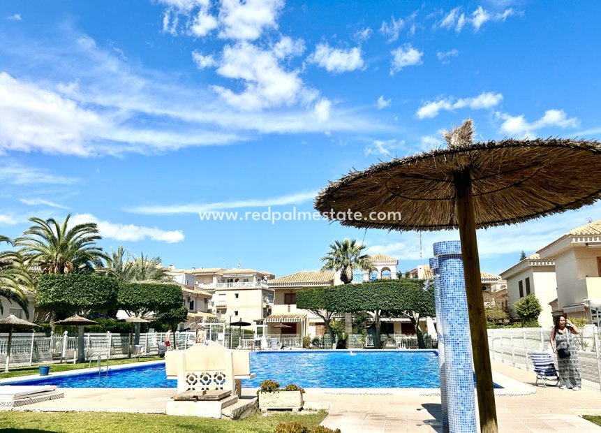 Reventa - Casa Adosada -
Orihuela Costa - Playa Flamenca