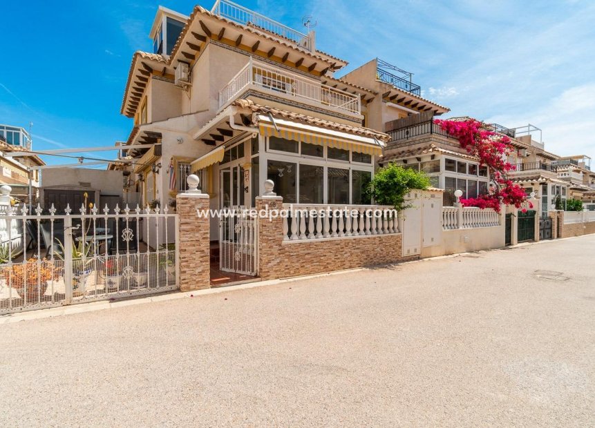 Reventa - Casa Adosada -
Orihuela Costa - Playa Flamenca