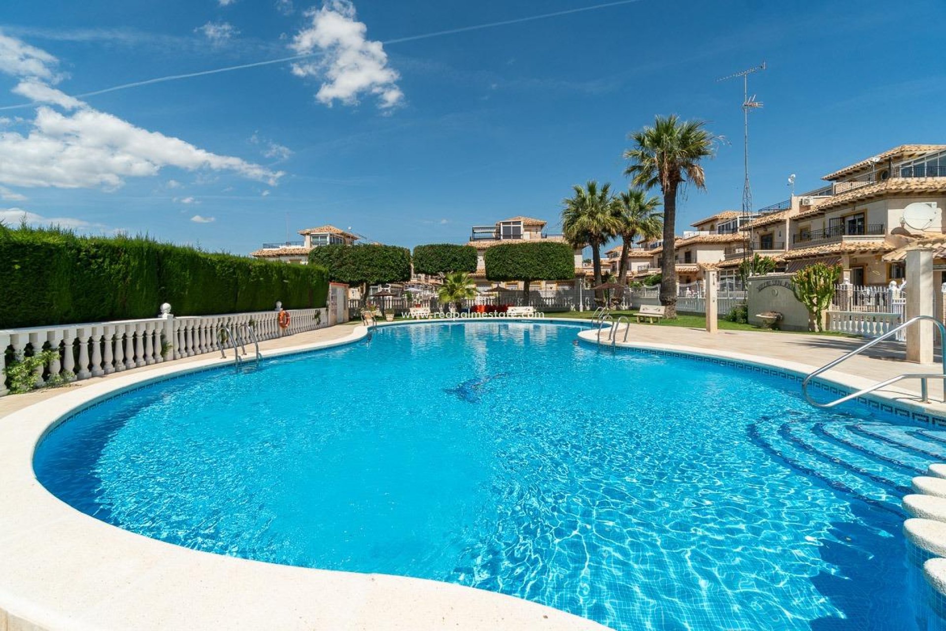Reventa - Casa Adosada -
Orihuela Costa - Playa Flamenca