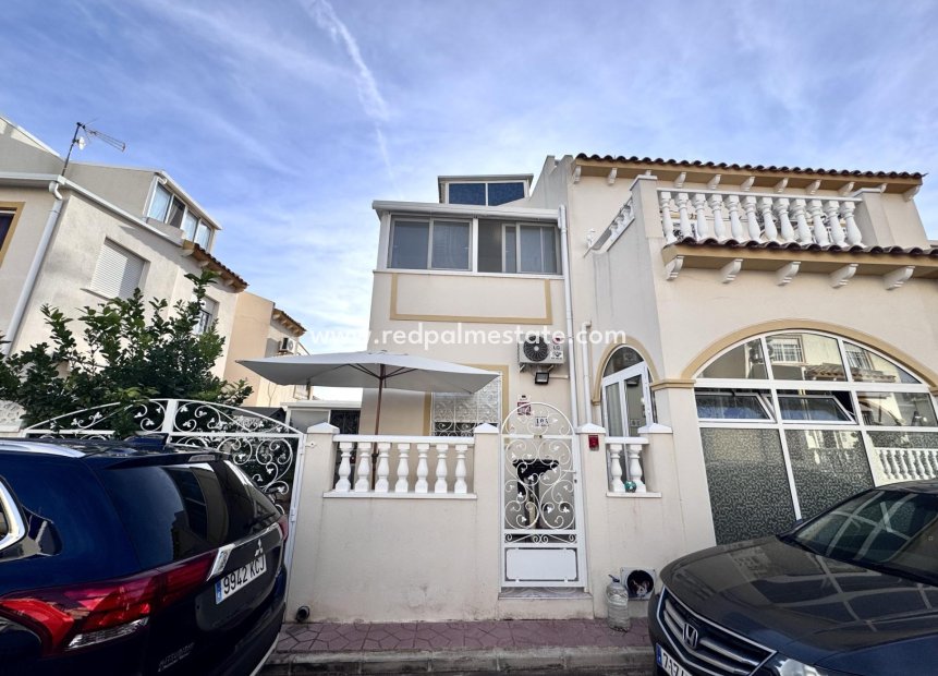 Reventa - Casa Adosada -
Orihuela Costa - Playa Flamenca