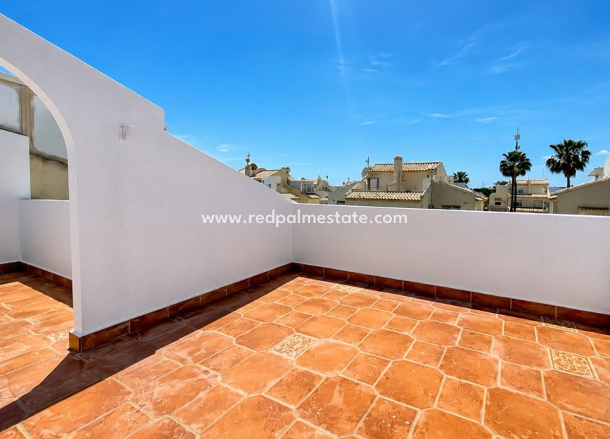 Reventa - Casa Adosada -
Orihuela Costa - Playa Flamenca
