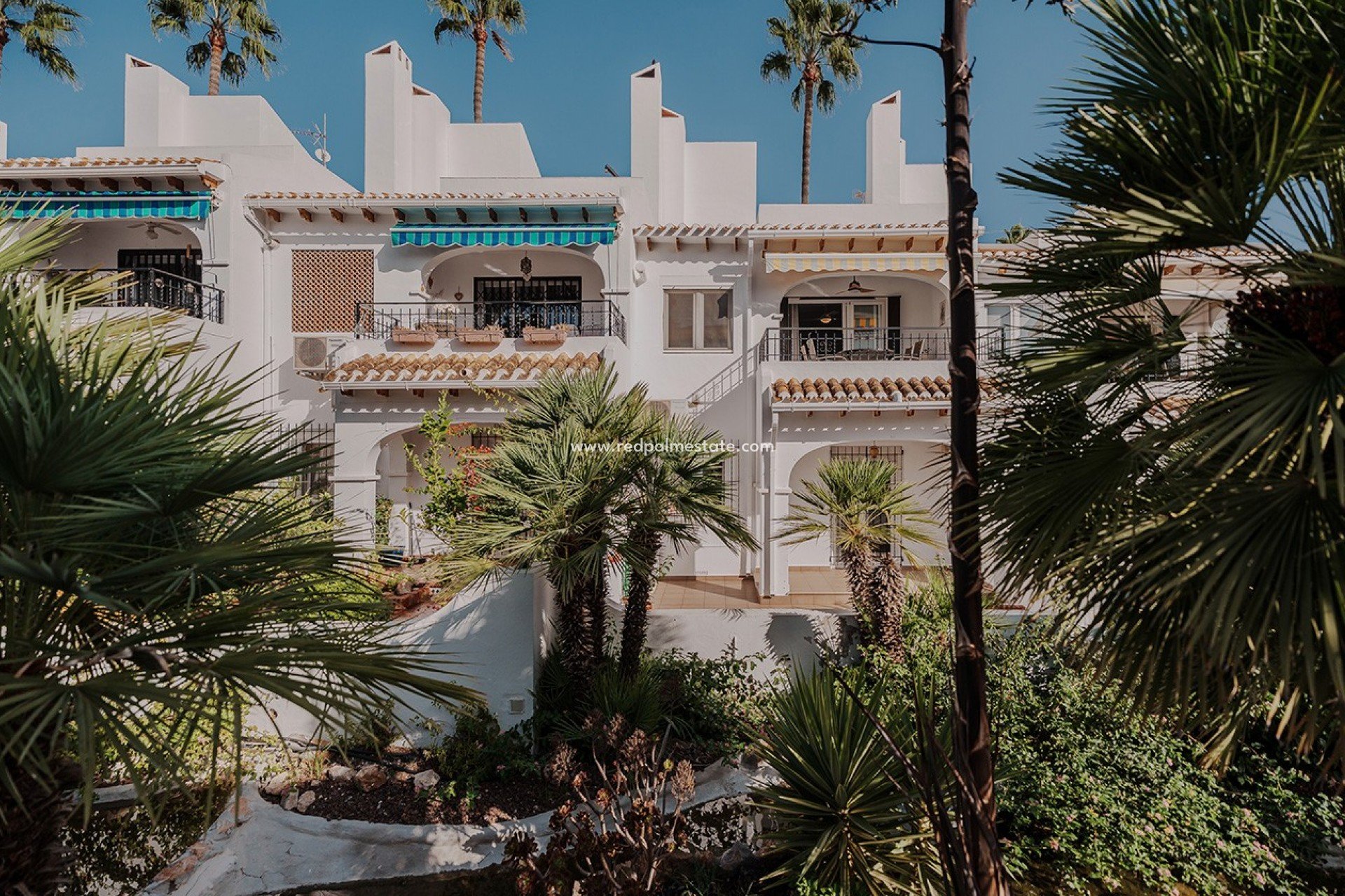 Reventa - Casa Adosada -
Orihuela Costa - Res. Las Filipinas