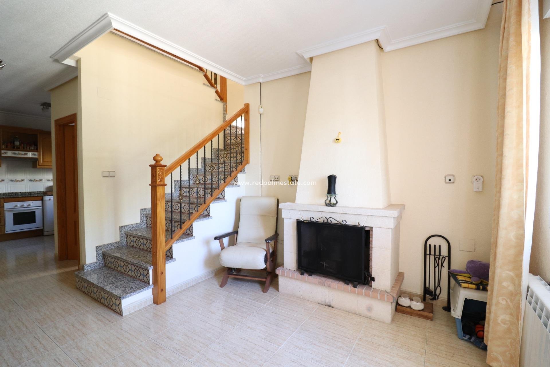 Reventa - Casa Adosada -
Orihuela Costa - Villamartín