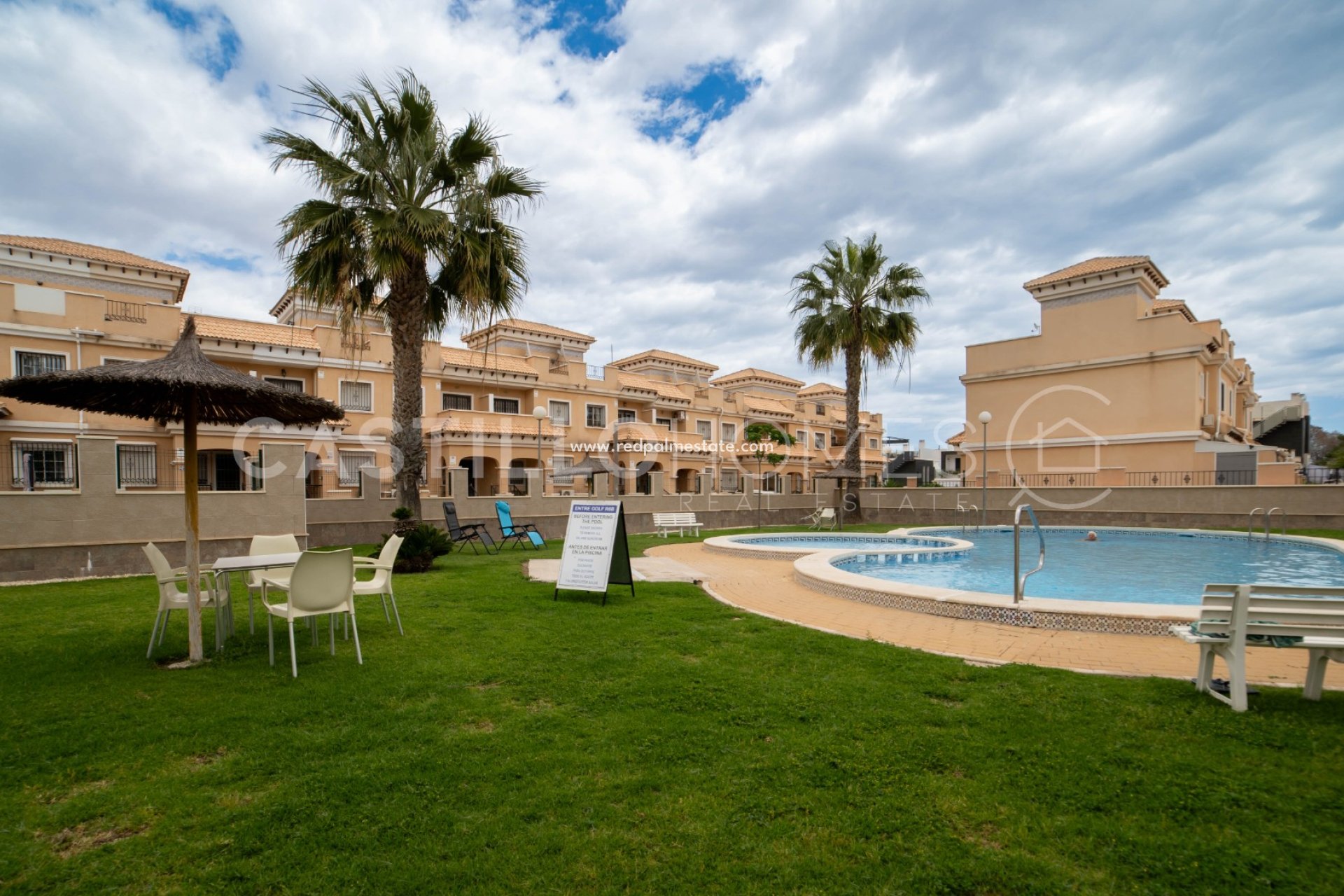 Reventa - Casa Adosada -
Orihuela Costa - Villamartín