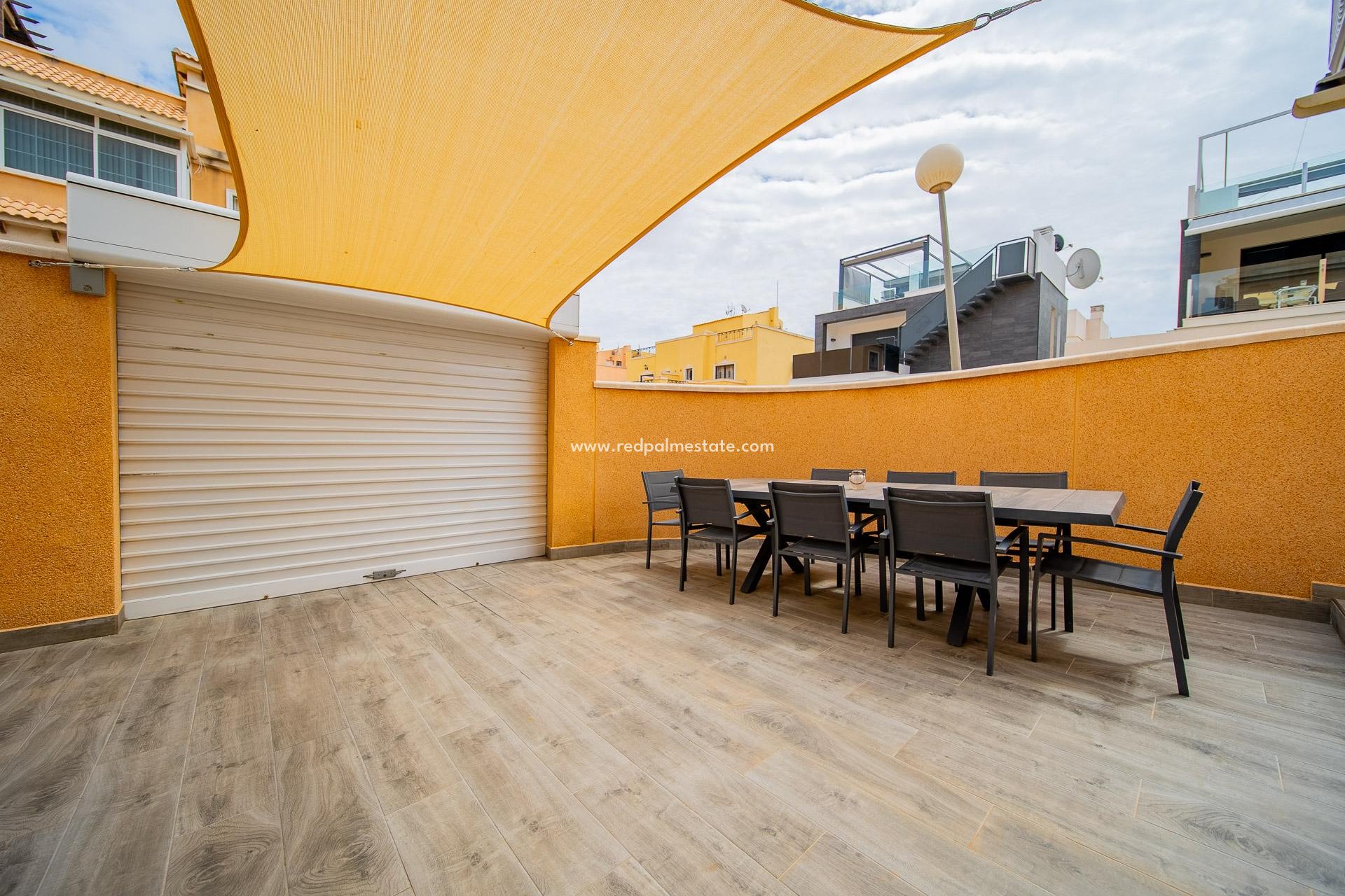 Reventa - Casa Adosada -
Orihuela Costa - Villamartín