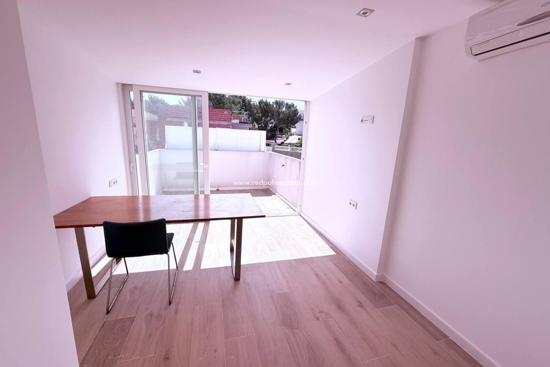 Reventa - Casa Adosada -
Orihuela Costa - Villamartín