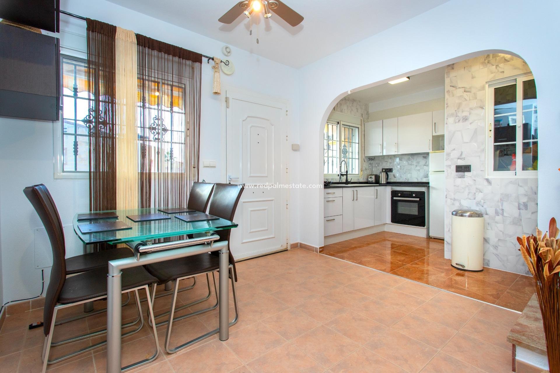 Reventa - Casa Adosada -
Orihuela Costa - Villamartín