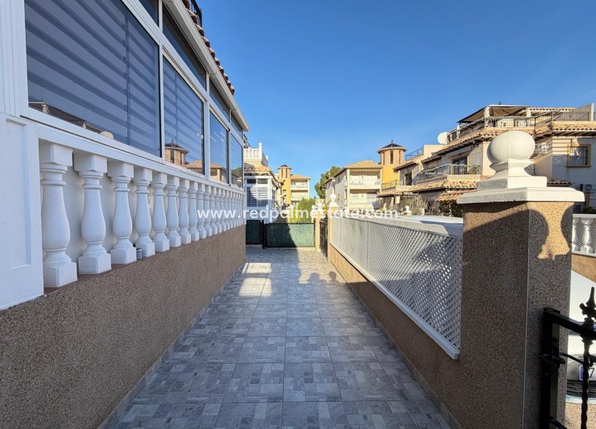 Reventa - Casa Adosada -
Orihuela Costa - Villamartín