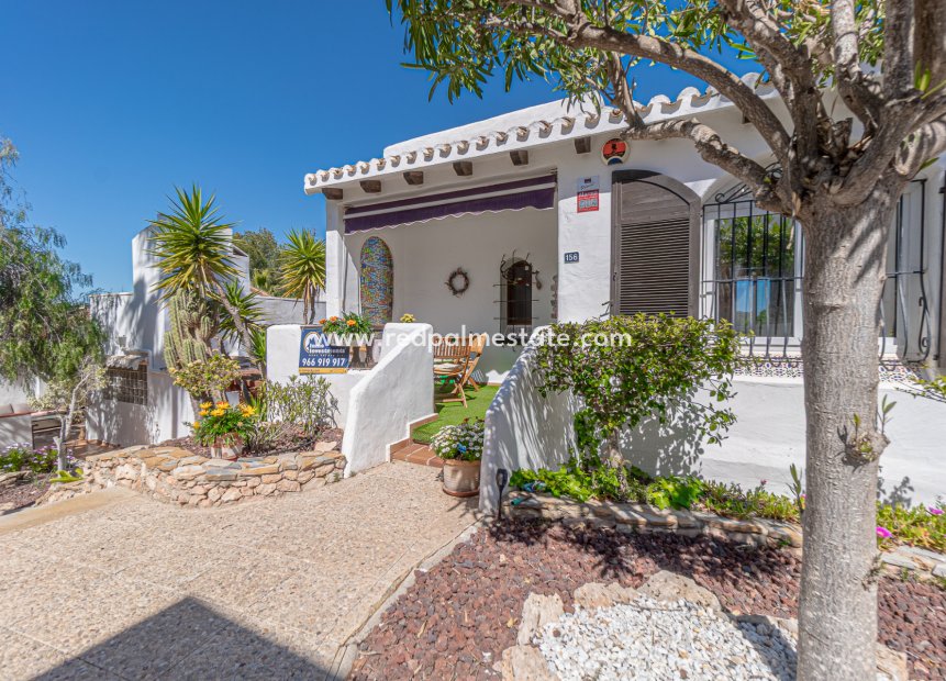 Reventa - Casa Adosada -
Orihuela Costa - Villamartín