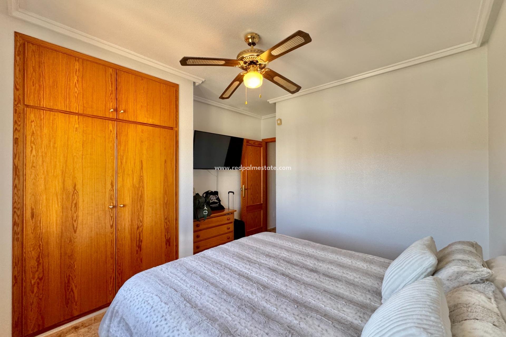 Reventa - Casa Adosada -
Orihuela Costa - Villamartín