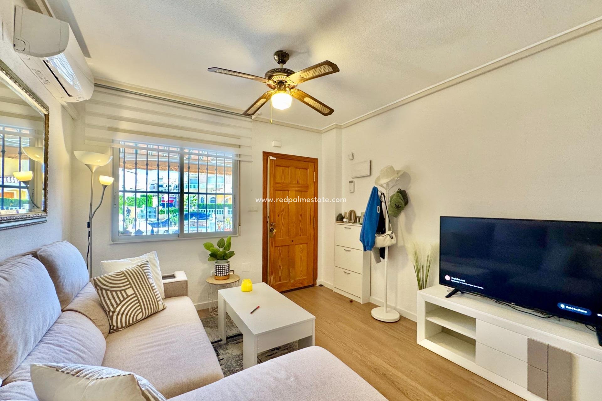 Reventa - Casa Adosada -
Orihuela Costa - Villamartín