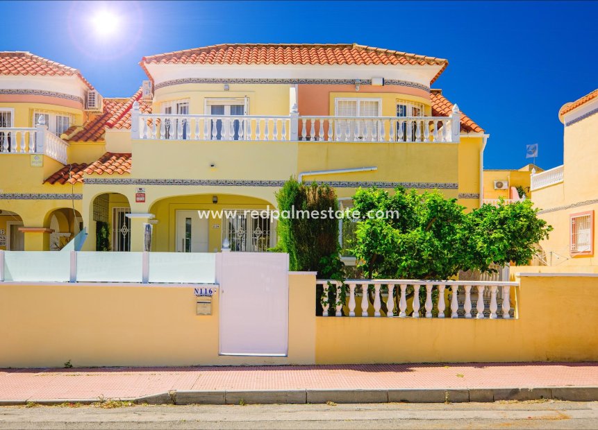 Reventa - Casa Adosada -
Orihuela Costa - Villamartín