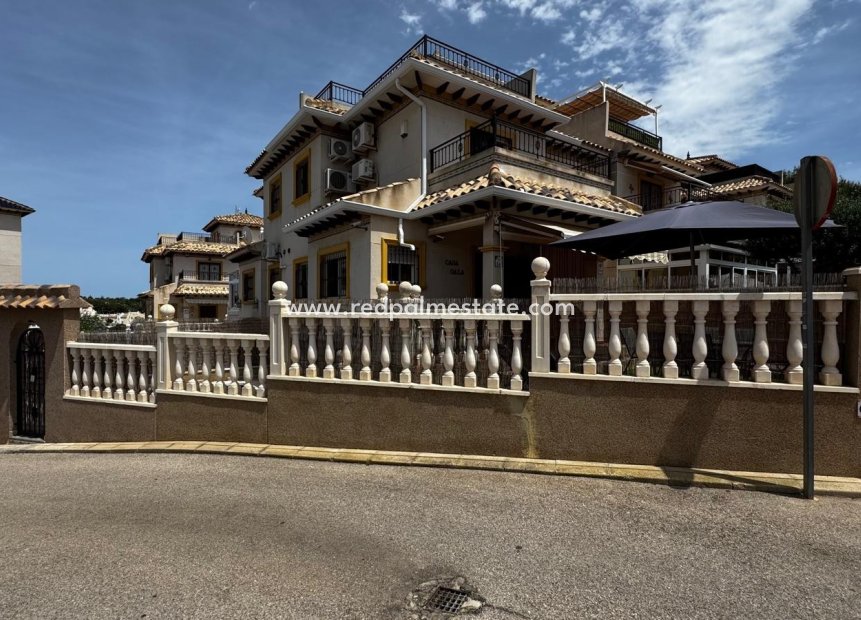 Reventa - Casa Adosada -
Orihuela Costa