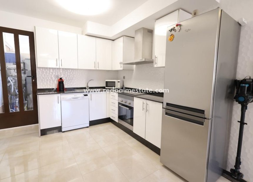 Reventa - Casa Adosada -
Orihuela Costa