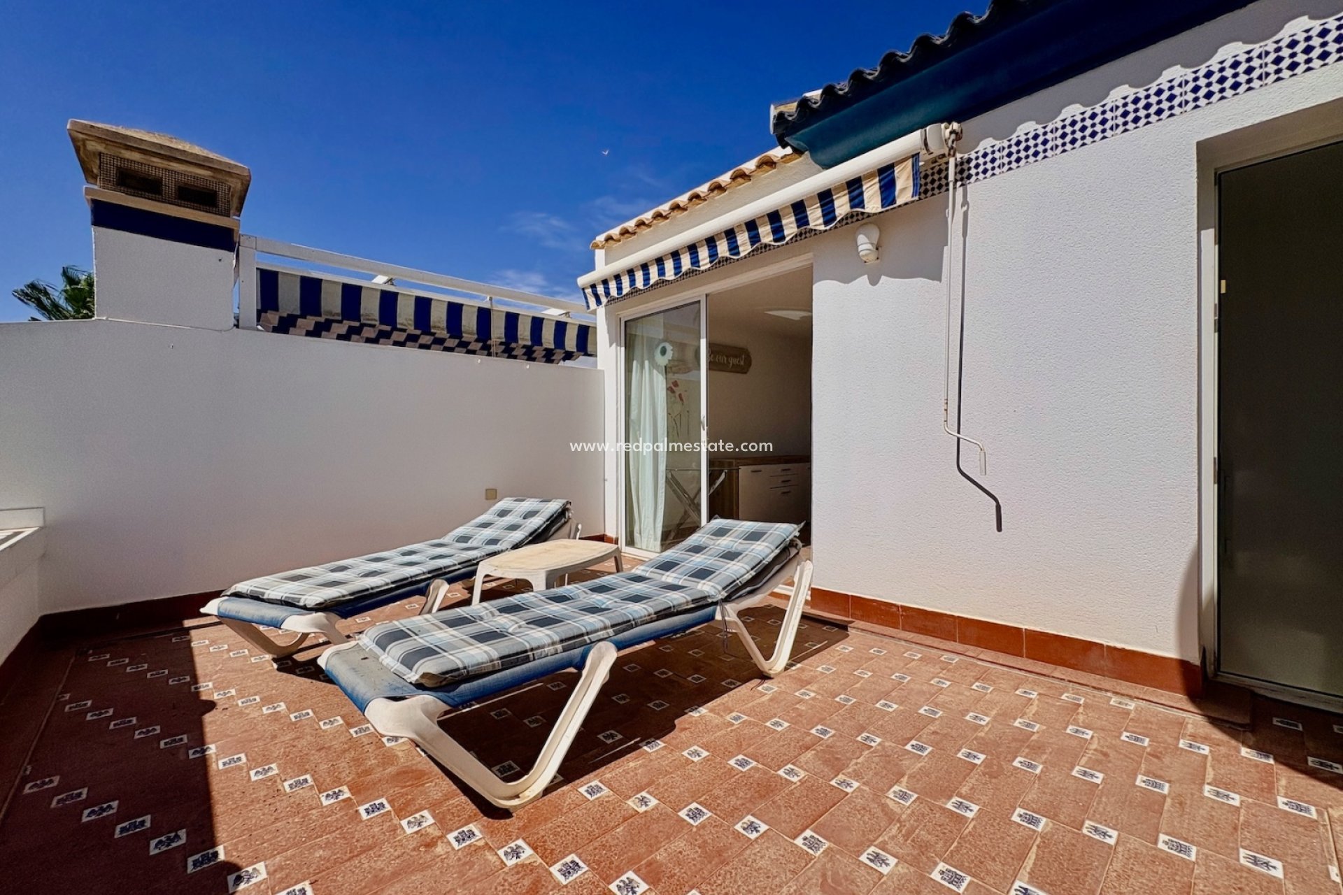 Reventa - Casa Adosada -
Orihuela - Inland