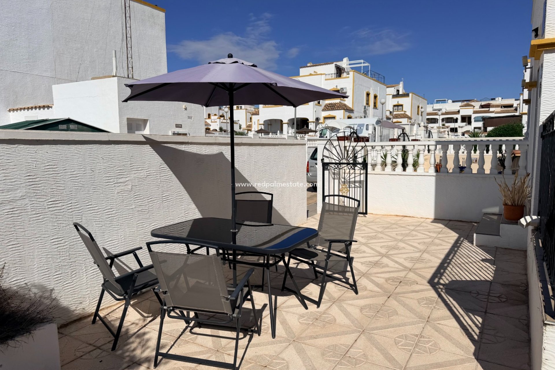 Reventa - Casa Adosada -
Orihuela - Inland